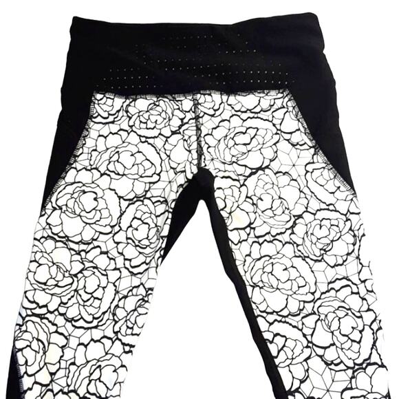 RBX Pants - Womens Sz M Black and White Highrise Cropped Abstract Legging RBX